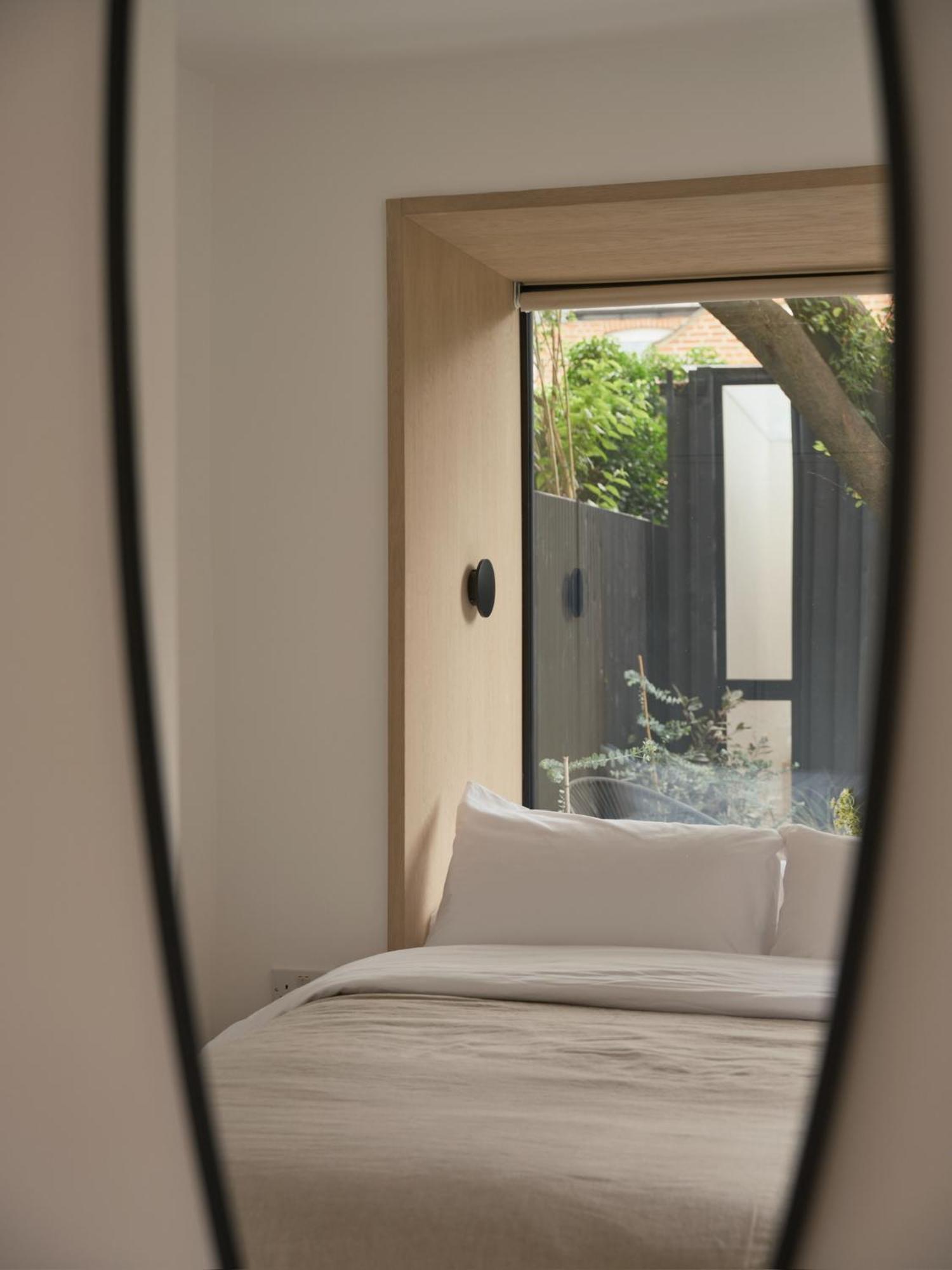 Japandi Escape 3Br Designer Flat With Garden Lägenhet Oxford Exteriör bild